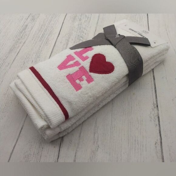 Martha Stewart Hand Bath Towels Love Heart Wedding Shower - Picture 4 of 6